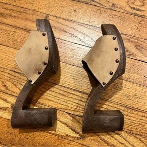 Candie’s Block Heel Sandals